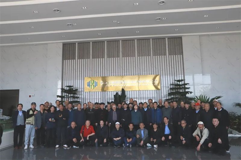 公安灞桥分局退休干警60余人前往益恒环境参观学习 公安灞桥分局退休干警60余人前往益恒环境参观学习