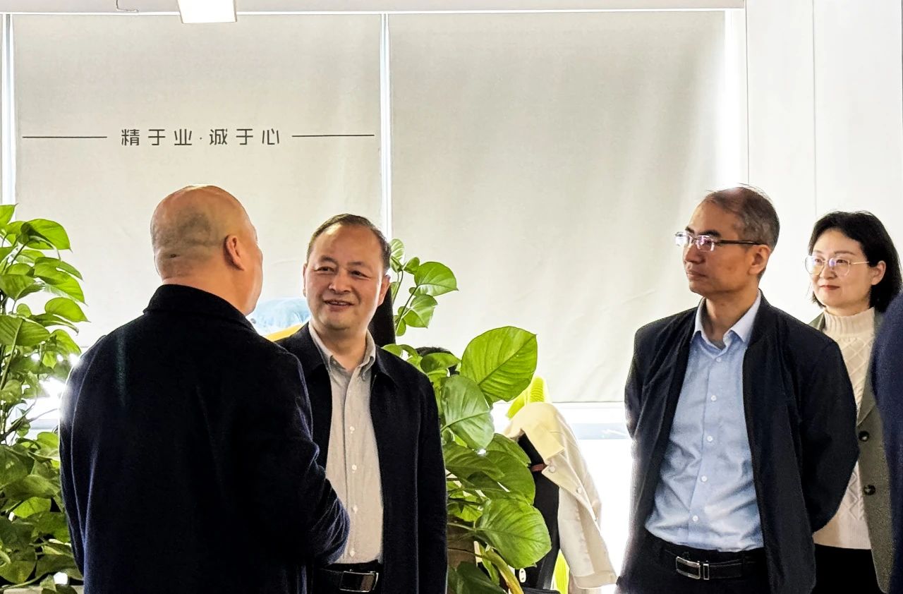 西安邮电大学领导莅临香蕉视频网站在线观看调研交流